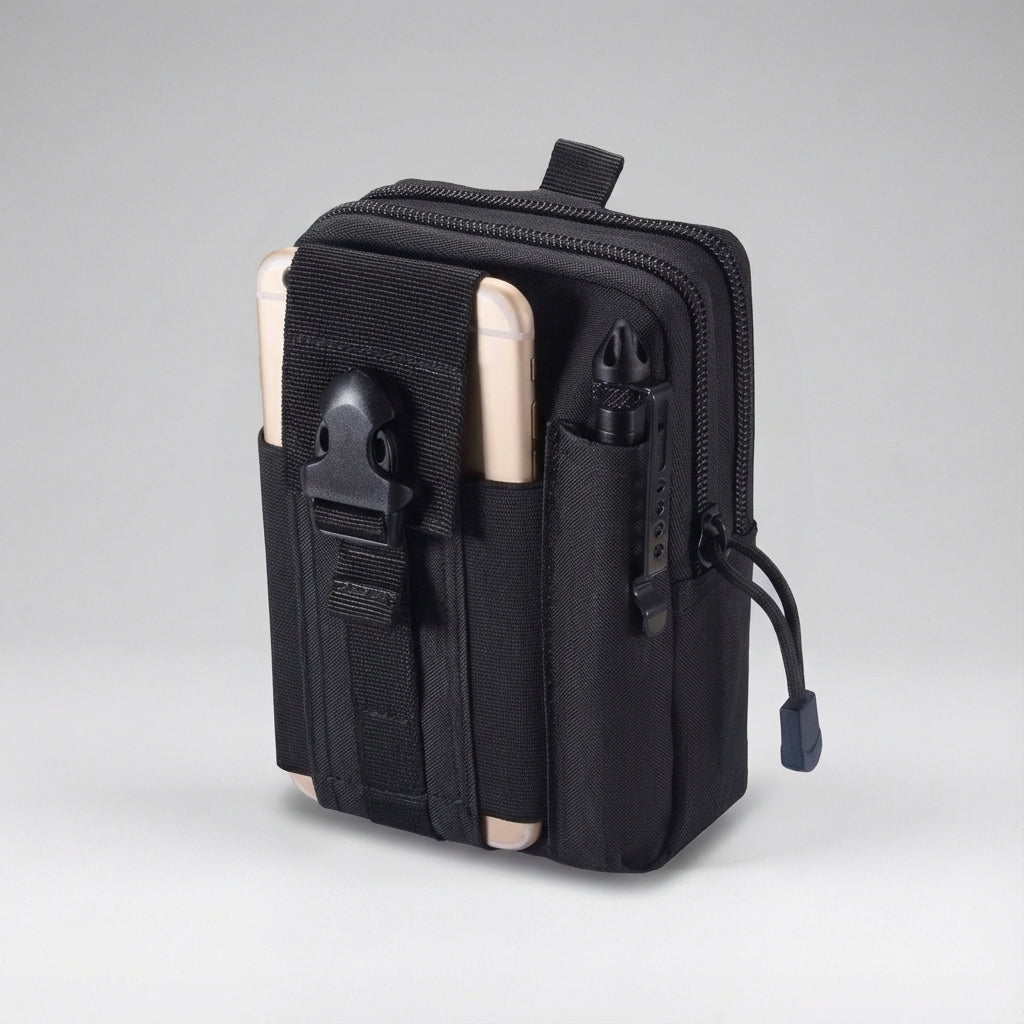 Grön kompakt CarryCore taktisk ficka med MOLLE-system för säker förvaring av utrustning.