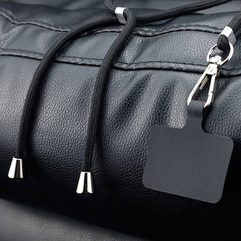 "Grön crossbody telefonband av nylon med metallspänne; justerbart för olika bärsätt, passar alla mobiler i damaccessoarer."