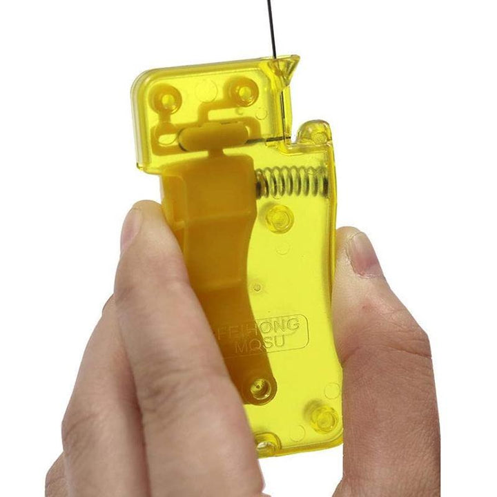 "Gul automatisk nålträdare för hand- och maskinsömnad, kompakt och lättanvänd accessoar"