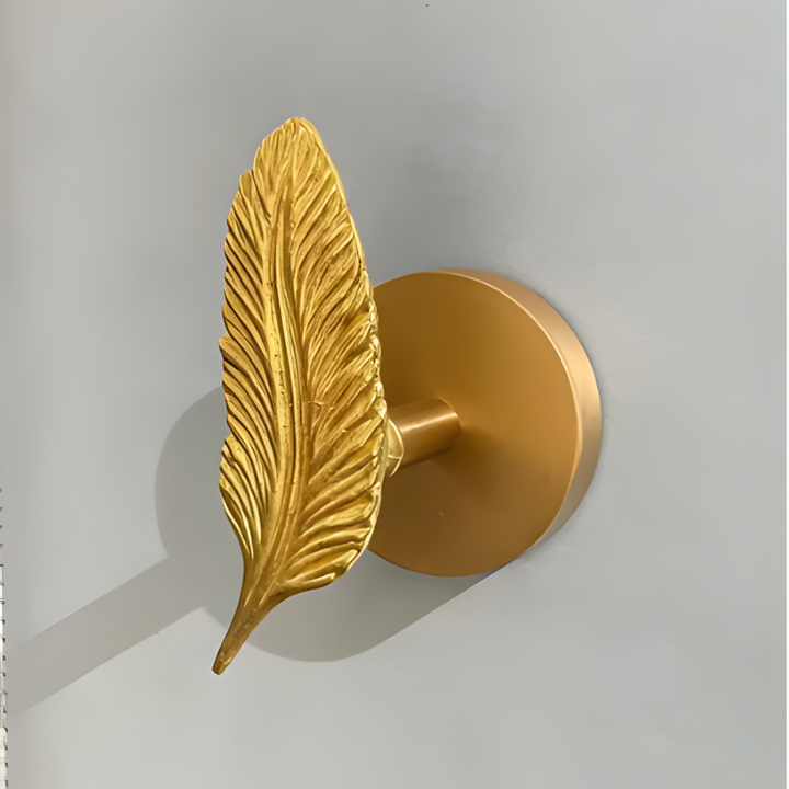 Väggkrok med guld, djurmotiv. Unik dekorativ krok för organisering av nycklar.