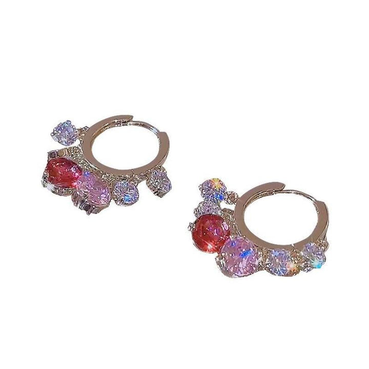 "Gyllene glitter zirkon örhängen för kvinnor, färgglada stenar, gnistrande design, perfekt för elegant stil och charm."