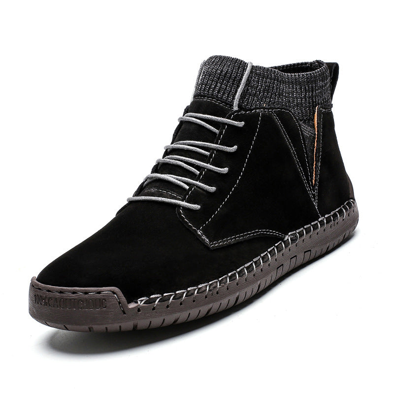 "Hållbara handsydda mid-top sneakers för män i slitstarkt material och urban stil, perfekta för alla tillfällen."