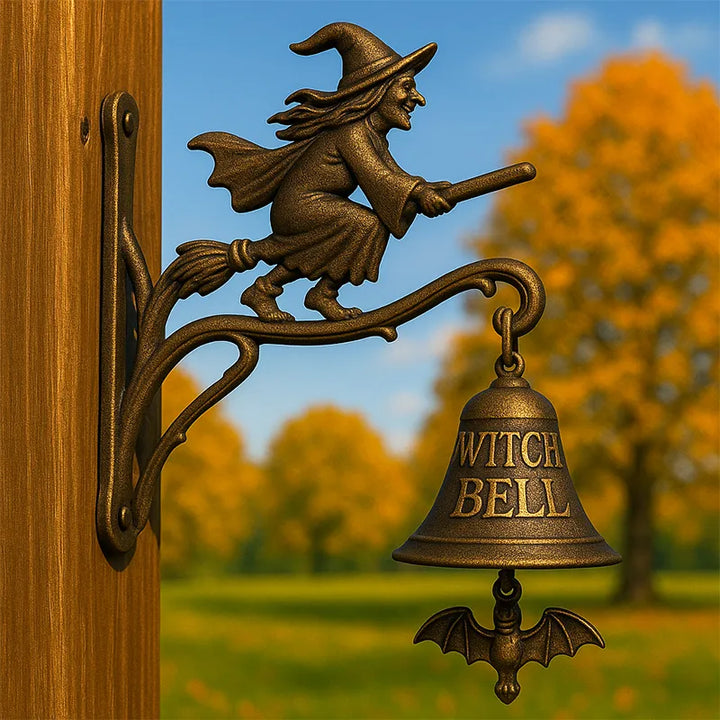 Dekorativ häxklocka dörrcharm för Halloween eller fantasy-inspirerad heminredning, handgjord med unika detaljer.
