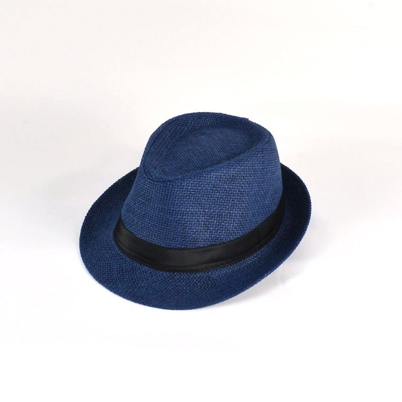 "Handgjord panama solhatt för män i beige, med elegant flätad design och brett brätte för optimalt solskydd på sommaren."