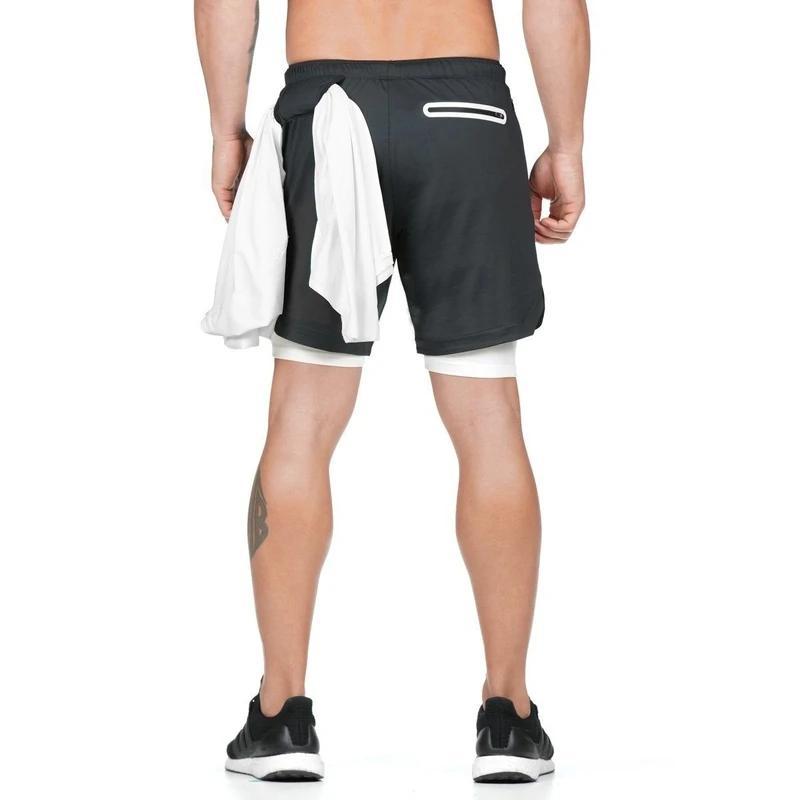 "Herr 2-i-1 shorts med kamouflagemönster och säkerhetsficka, designade för stil och funktionalitet vid träning."