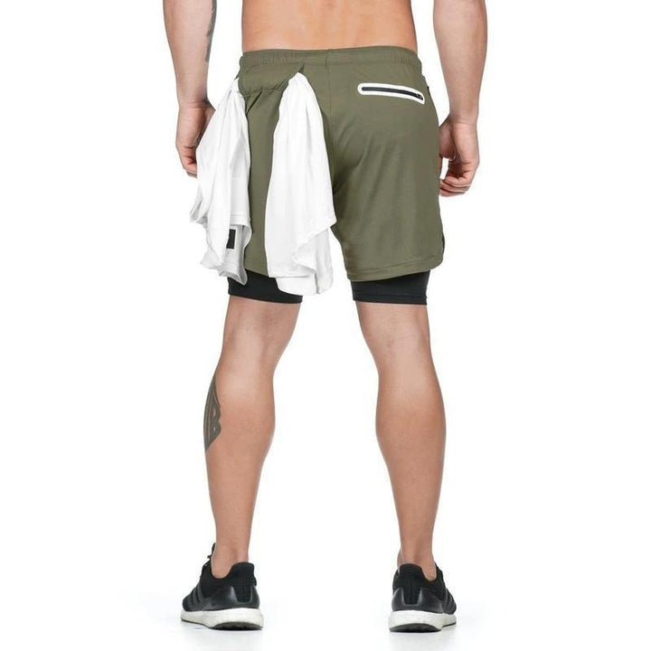 "Herr 2-i-1 shorts med kamouflagemönster och säkerhetsficka, designade för stil och funktionalitet vid träning."