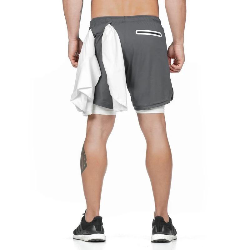 "Herr 2-i-1 shorts med kamouflagemönster och säkerhetsficka, designade för stil och funktionalitet vid träning."