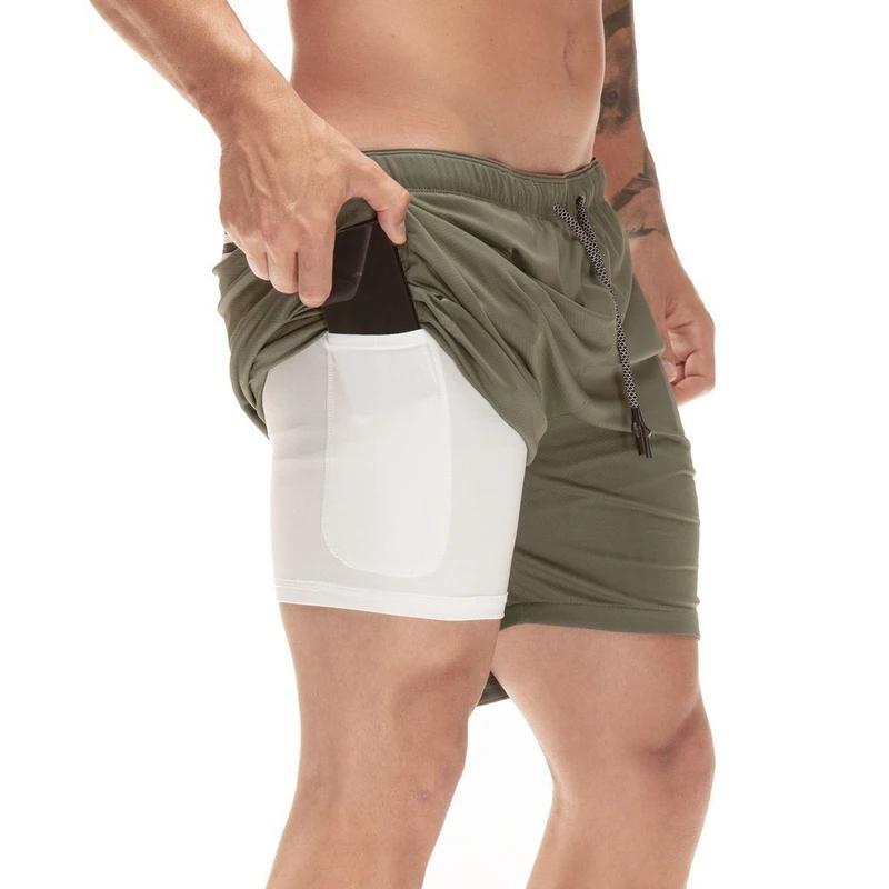 "Herr 2-i-1 shorts med kamouflagemönster och säkerhetsficka, designade för stil och funktionalitet vid träning."