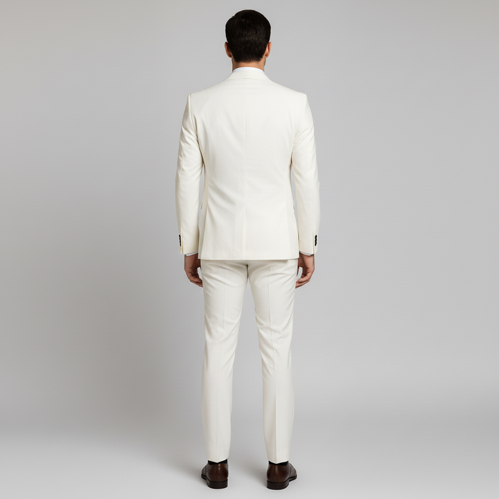 Mörk herr 3-delad kostym med väst. Skräddarsydd elegans för en sofistikerad look.