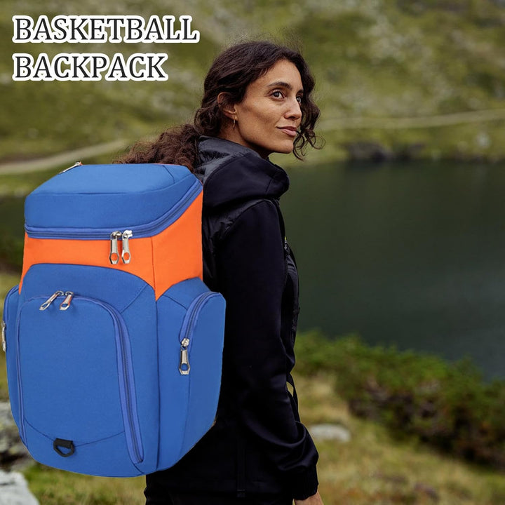 Herrryggsäck för basket med 30L kapacitet. Vattentät botten skyddar utrustningen under träning.