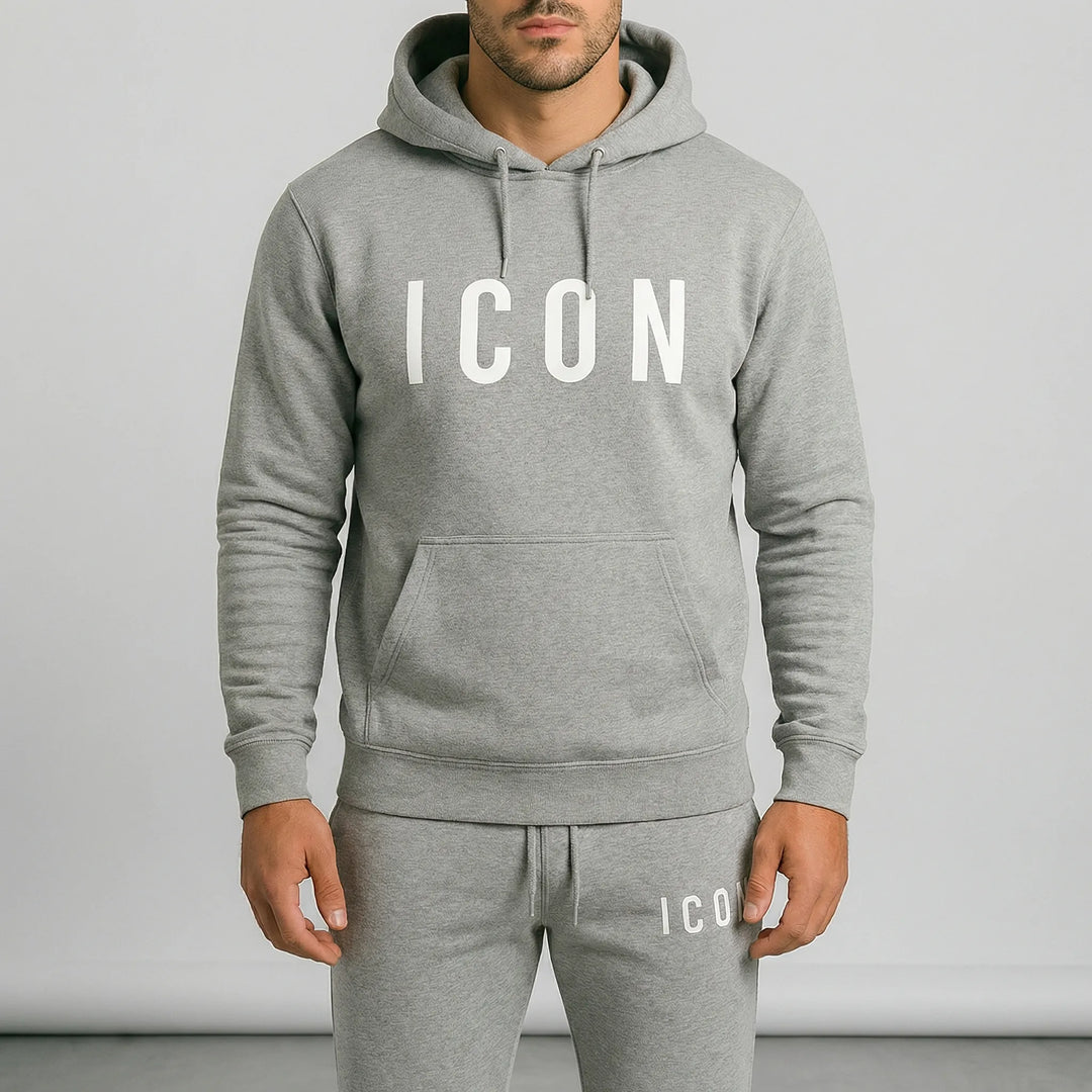 Mjukt herrset med hoodie och joggingbyxor. Idealisk loungewear för män under hösten.