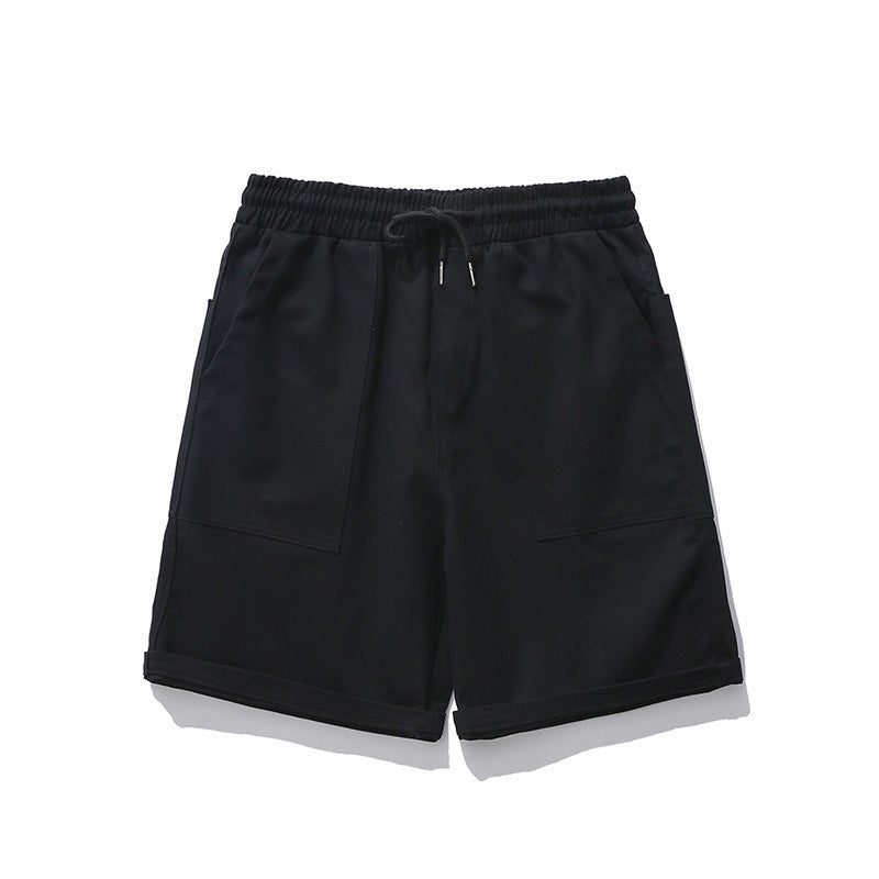 "Herr cargo shorts i lätt bomull, framifrån, med praktiska fickor, idealiska för sommaren i grön, khaki eller svart."