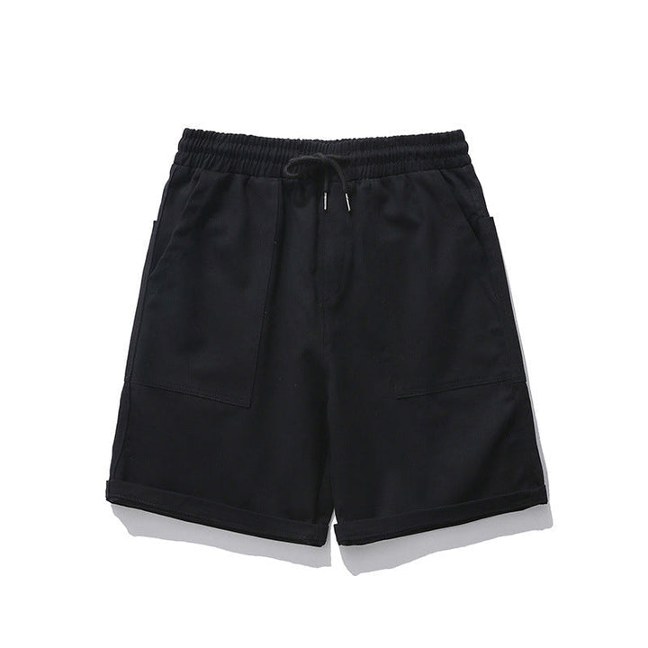 "Herr cargo shorts i lätt bomull, framifrån, med praktiska fickor, idealiska för sommaren i grön, khaki eller svart."