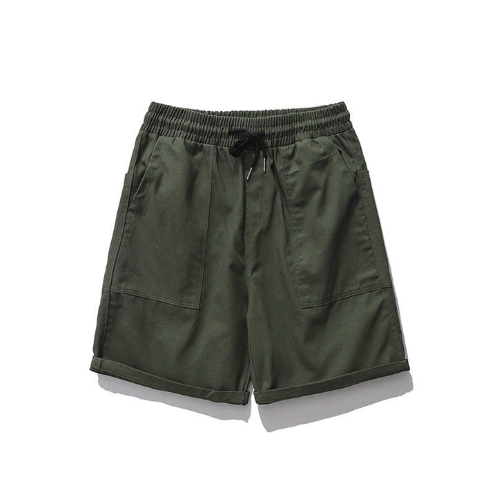 "Herr cargo shorts i lätt bomull, framifrån, med praktiska fickor, idealiska för sommaren i grön, khaki eller svart."