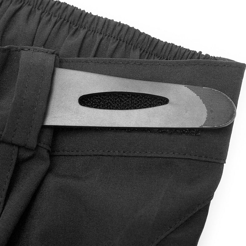 "Herr cykelshorts med reflekterande detaljer, vadderad gren, snabbtorkande material för bekvämlighet vid cykling."
