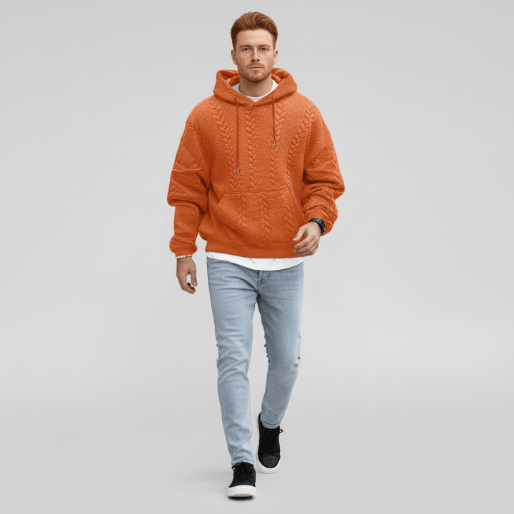 Mångsidig flätstickad huvtröja för herr. Stilfull streetwear-look med Logan pullover.