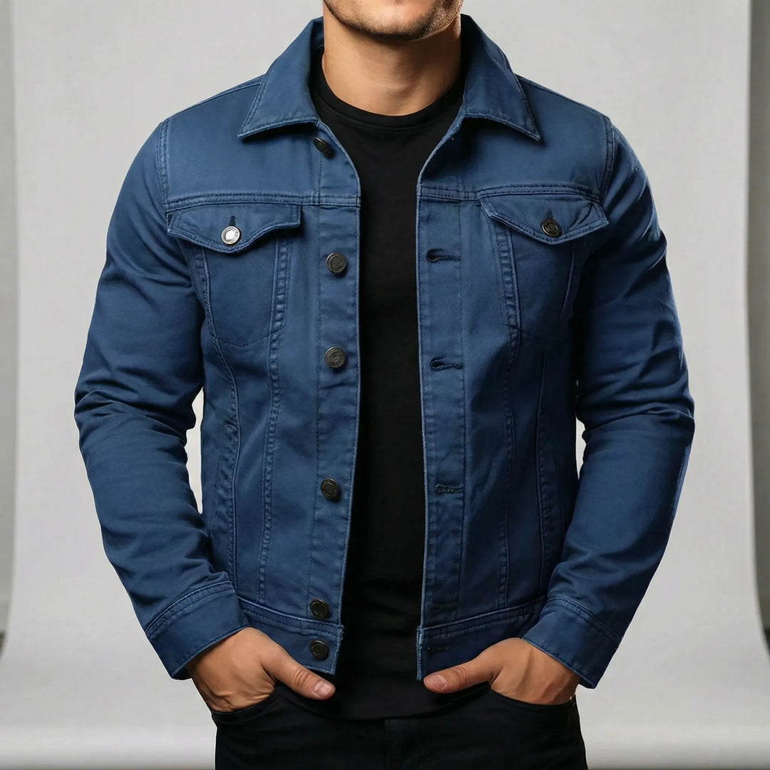 Tidlös herrjacka, modell Luca, med klassisk knappslå. Slim fit stilren fritidsjacka för alla säsonger.