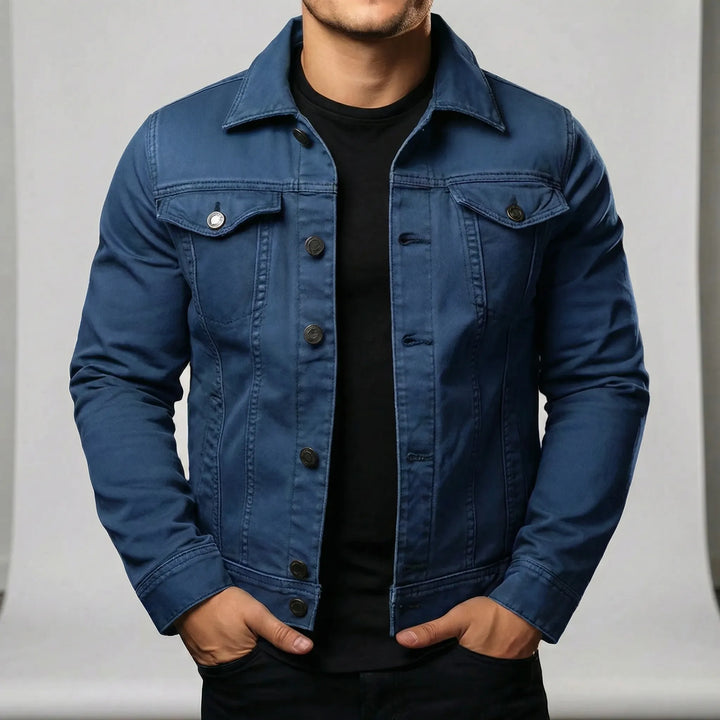 Tidlös herrjacka, modell Luca, med klassisk knappslå. Slim fit stilren fritidsjacka för alla säsonger.
