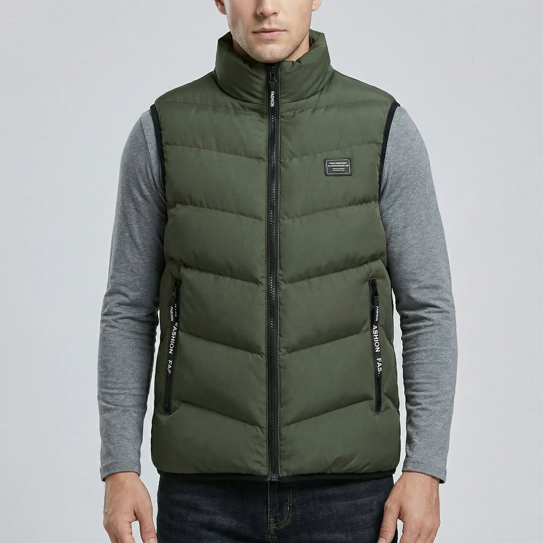 Klassisk herrväst: Med dragkedja, perfekt som ytterplagg och fritidsväst för en komplett casual look.