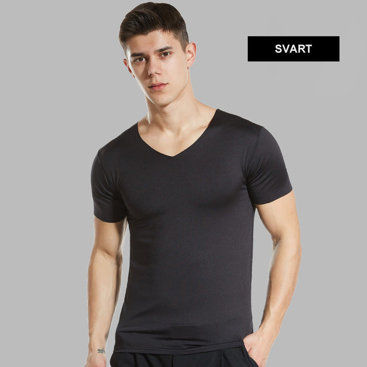"Herr Ice Silk sport T-shirt i slimmad passform, snabbtorkande och andningsbar med UPF 50+ skydd och rund hals."