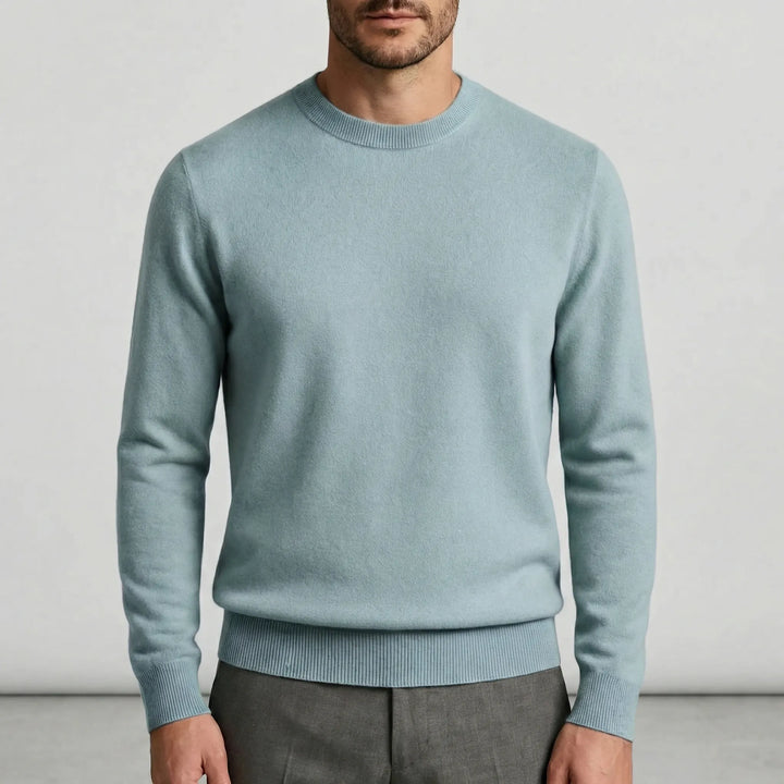 Elegant herrtröja Marcus. Rundhalsad stickad design för klassisk stil och komfort hela dagen.