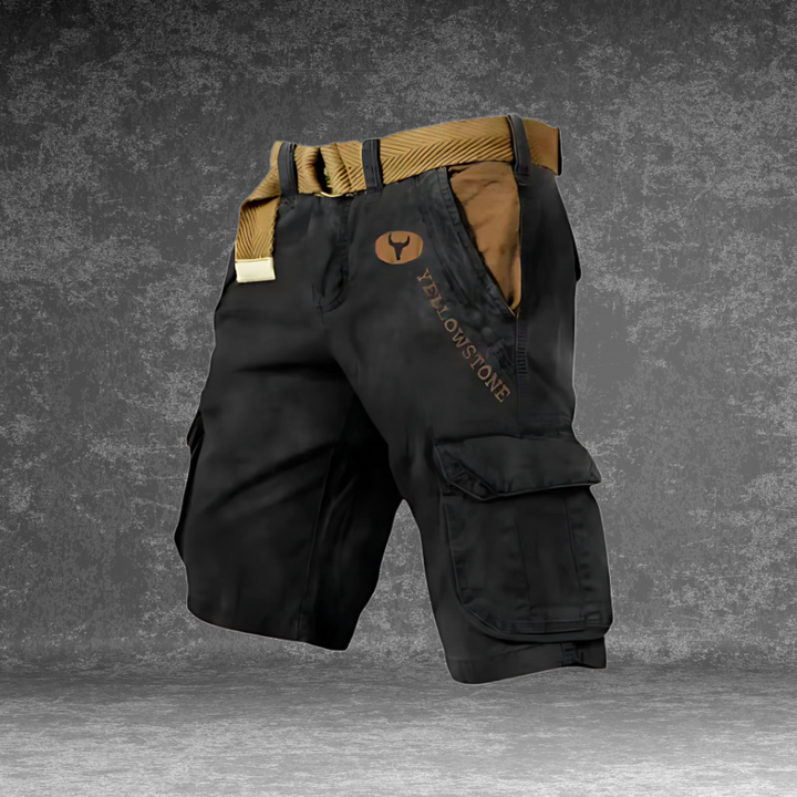 Mångsidiga herrshorts med cargo-fickor. Bekväma korta byxor i regular fit, idealiska för utomhusaktiviteter.