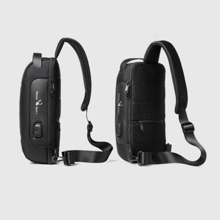 "Herr Motorcykel Bröstväska med USB-port, stöldskydd och multifickor i slitstarkt Oxford-tyg, perfekt för äventyr."