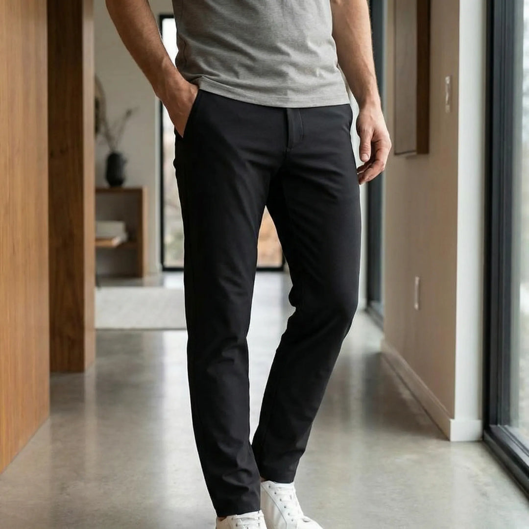 Herr Slim Fit Ashton byxor med raka ben, perfekta för modern elegant stil. Mångsidiga ankellånga herrbyxor.