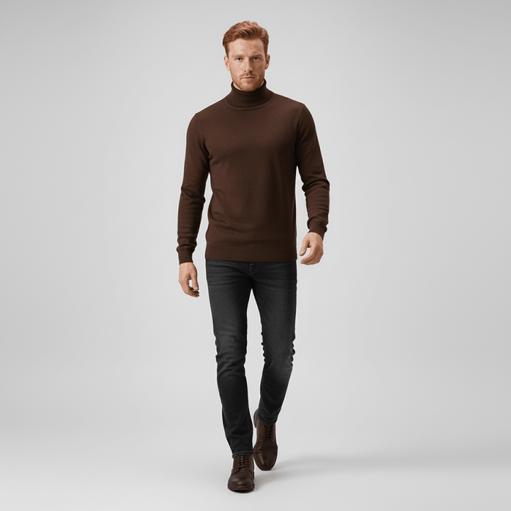 Elegant och värmande herrpolotröja, slim fit för en modern och stilren framtoning.