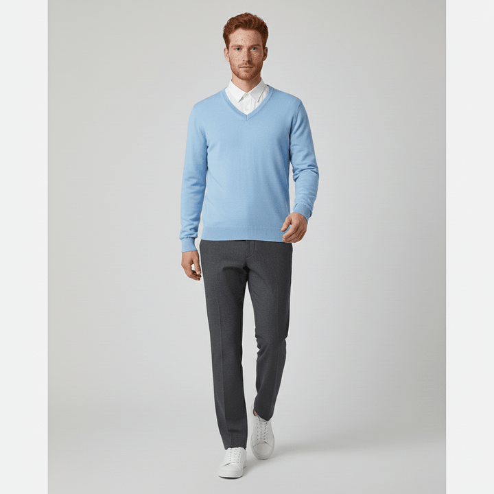 Stilren vardagströja, herr v-ringad slim-fit stickad för komfort.