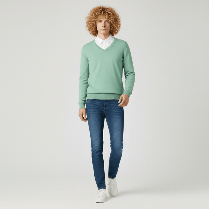 Samuel slim-fit v-ringad herrtröja, kombinerar komfort med stil.