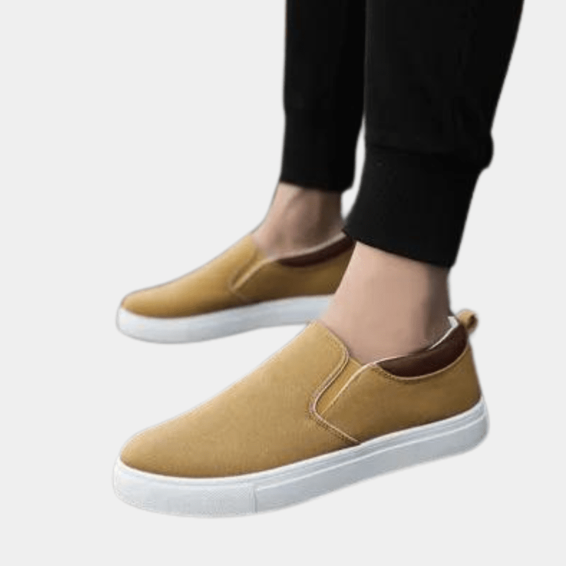 Herr slip-on sneakers, bekväma vardagsskor. Lätta och flexibla fritidsskor för en avslappnad och modern stil.