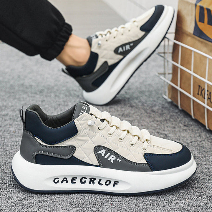 "Herr Sneakers i duntyg med tjock sula, elegant design, slitstark och bekväm, perfekt för sport och vardag."
