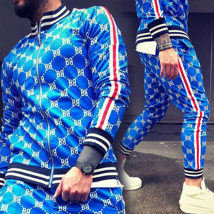 "Herr sportoverall i slitstark polyester med modernt rutnätsmönster i flera färger, slim fit för sport och fritid."