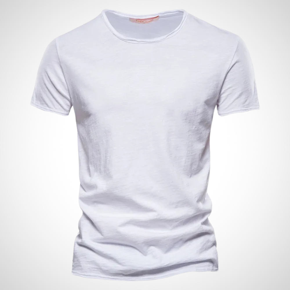 Tidlös herr T-shirt i enfärgad design, rundhals. En bekväm stil för alla årstider.