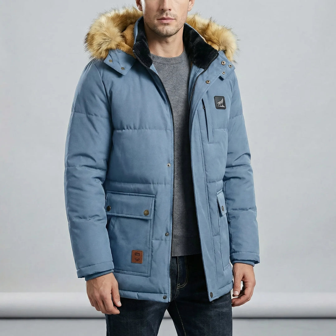Modern herrparkas Jayden, idealisk vinterjacka med avtagbar huva. Varm, svart & stilren för herr.