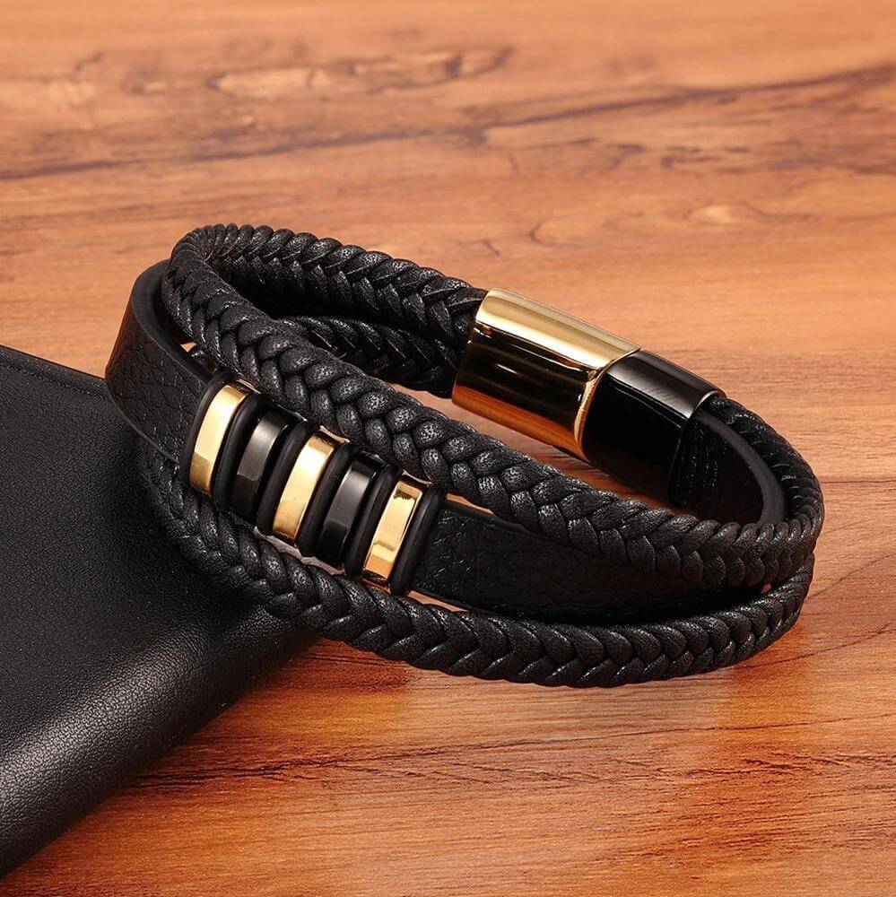 Lyxigt läderarmband, en tidlös herraccessoar i premiumkvalitet med elegant design.