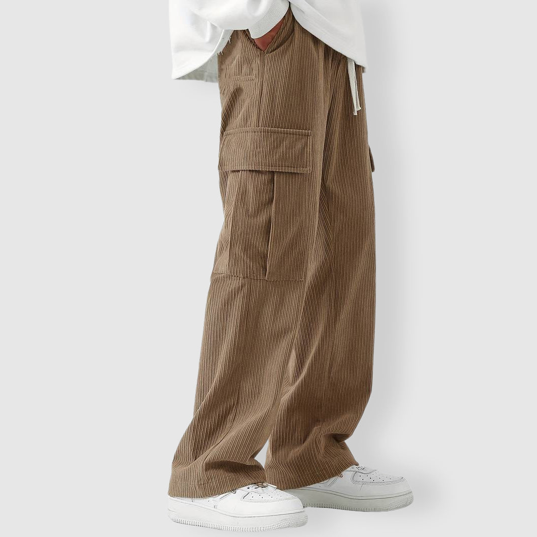 Baggy herrcargobyxor i manchester, justerbar midja, med fickor, perfekt för avslappnat mode.