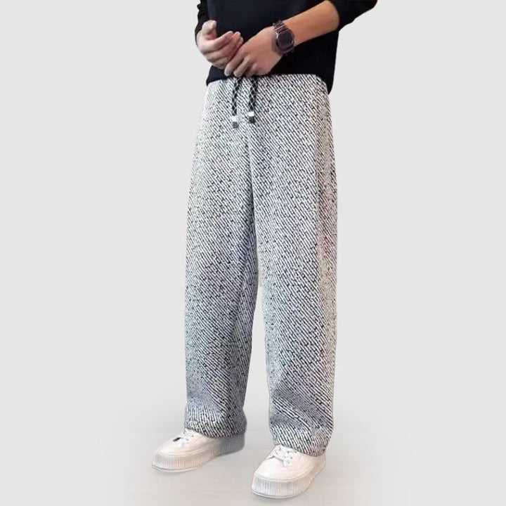 Casual vidbenta herrbyxor med dragsko i midjan, fleecefodrade för maximal bekvämlighet.