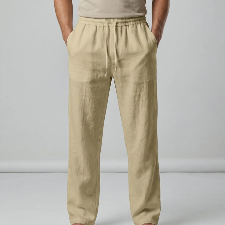 Mångsidiga herrbyxor, Luke. Smart casual stil för vår/sommar. Bekväma med rak passform för vardag & fritid.