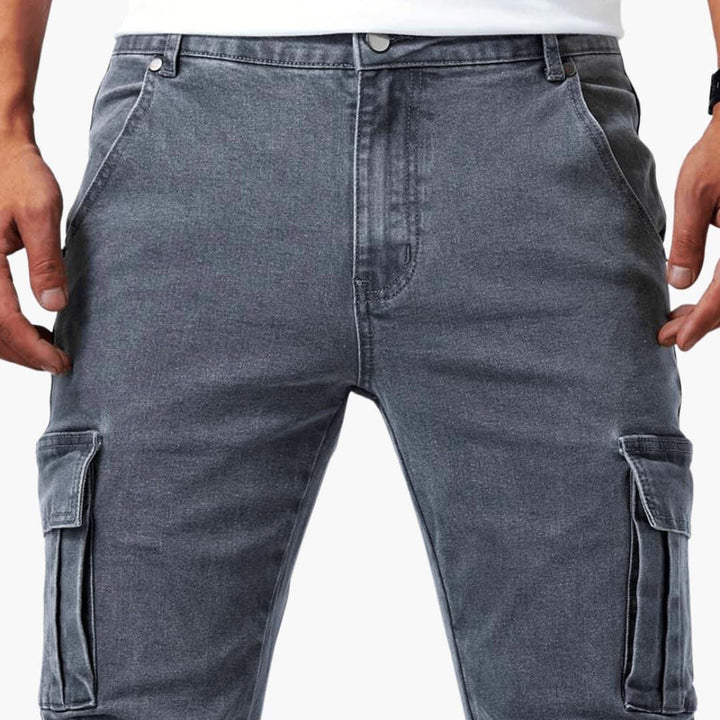 Bekväma herrcargojeans med stretch. Idealiska vardagsbyxor för en avslappnad look och maximal komfort.