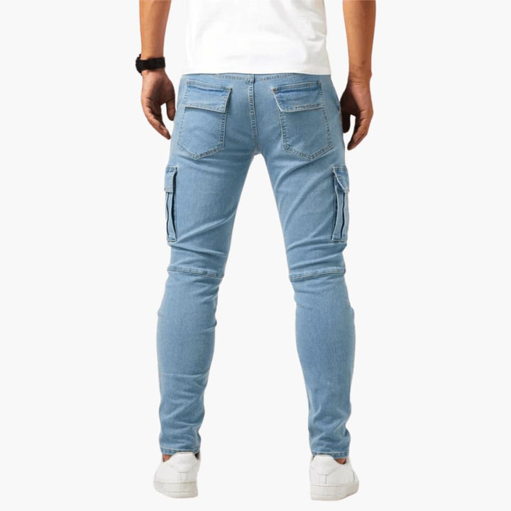 Mångsidiga stretchjeans i cargomodell för herr. Slitstarka vardagsbyxor med optimal komfort.