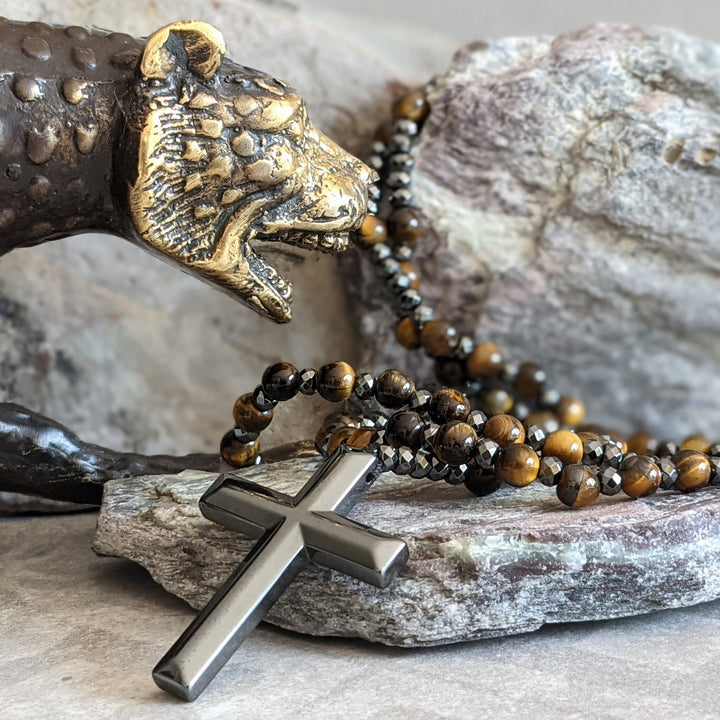 Herrhalsband rosenkrans med ädelstenar: tigeröga, lapis lazuli. Stilfullt herrsmycke med skyddande kraft.
