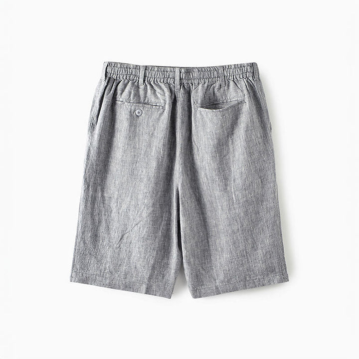 Lediga vita herrlinneshorts med elastisk midja, utmärkta för semestern.