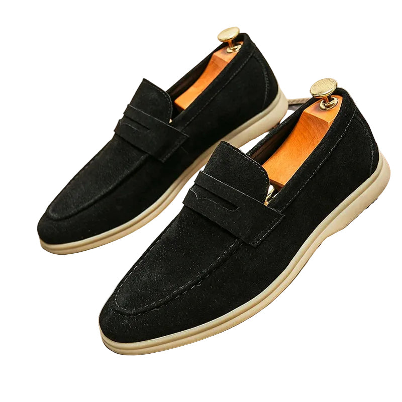 Herrloafers i brunt skinn, stilren design, eleganta vardagsskor med komfort.