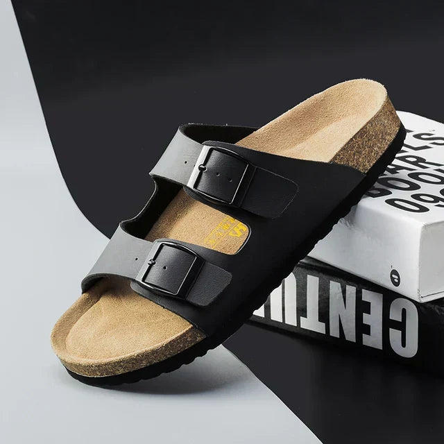 Luftiga herrsandaler för maximal komfort under sommar och fritid. Lätta och sköna herrskor.