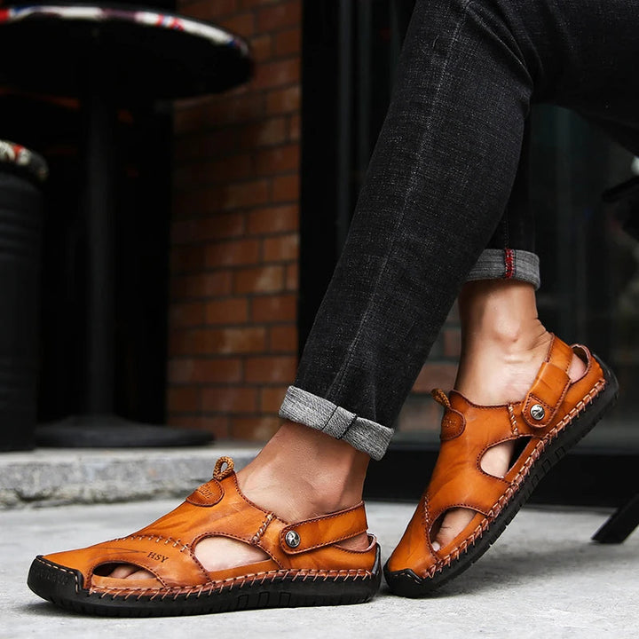 Halkfria slip-on sandaler för herr, Jake modell med sluten tå & andningsbar design.