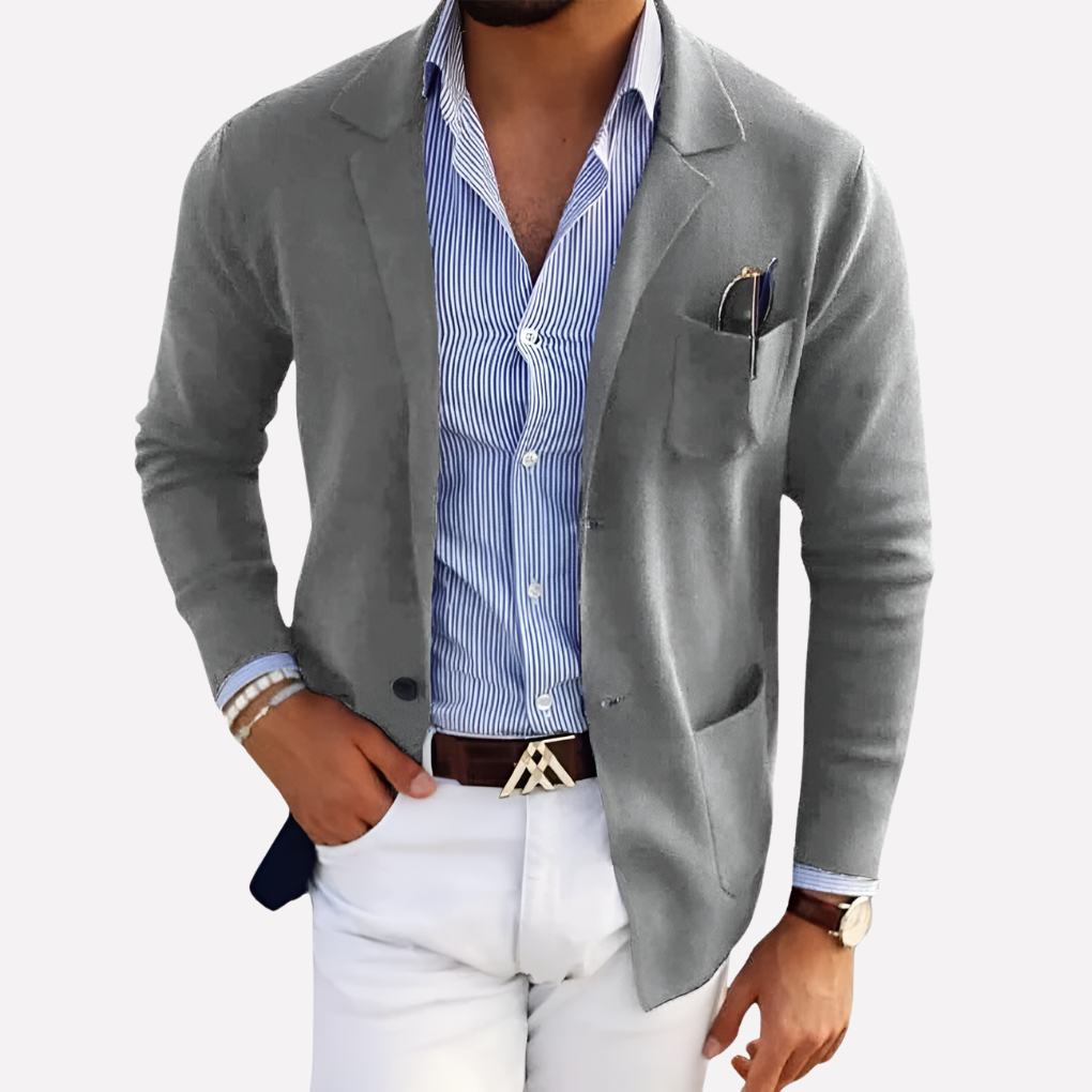 Herrkavaj med modern passform. Denna trendiga stickade blazer är ett smart lagerplagg.