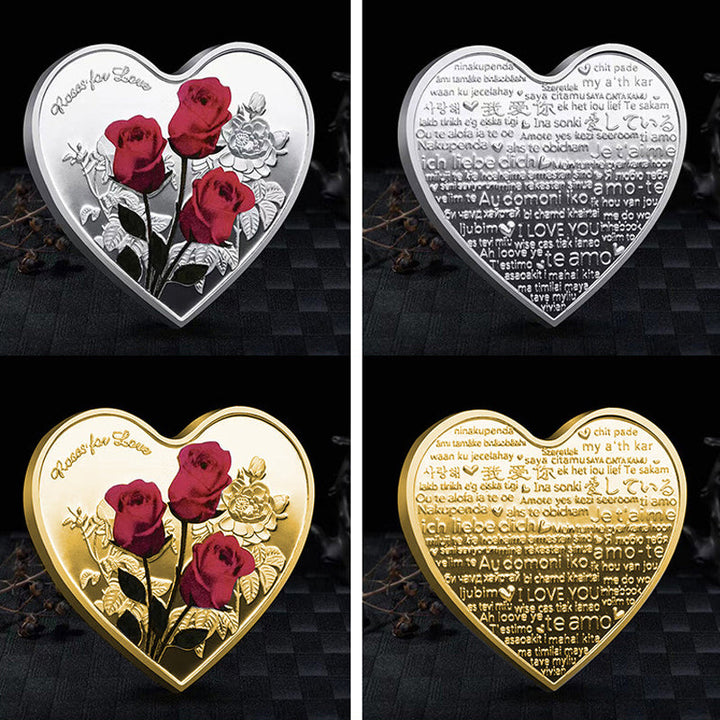 Hjärtformat minnesmynt med rosendesign i silver, kärleksbudskap; perfekt romantisk gåva, dekorativt och hållbart.