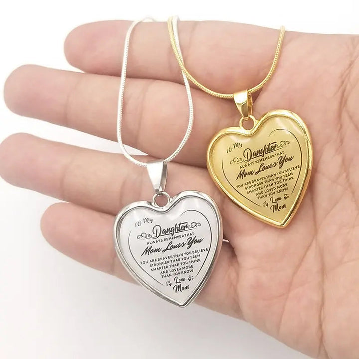 "Hjärtligt halsband i rostfritt stål, guld/silver, 50 cm långt med hjärtformad hänge för mor och dotter."